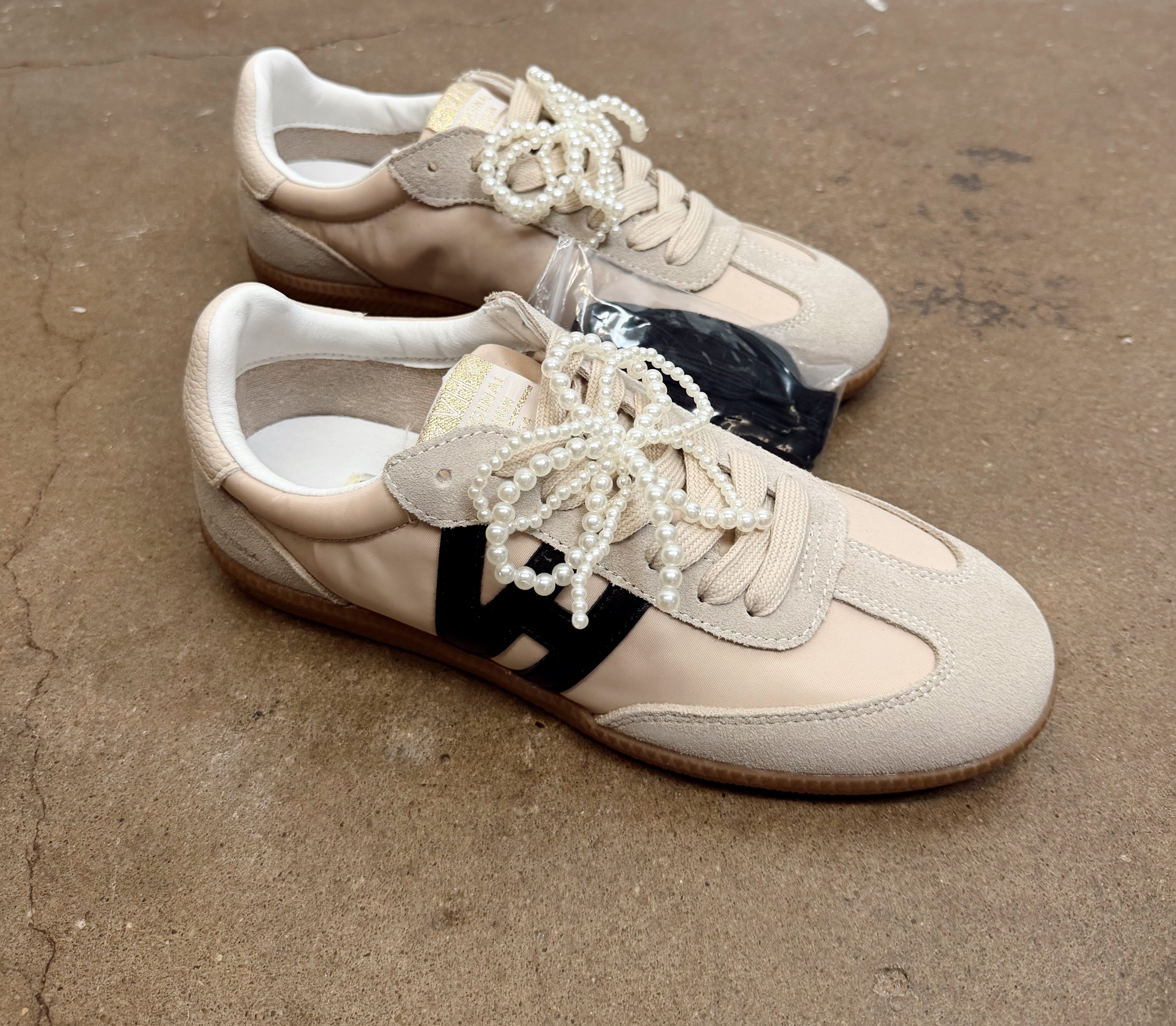 Nadia 1 VH Sneaker – The Saucy Blonde Boutique